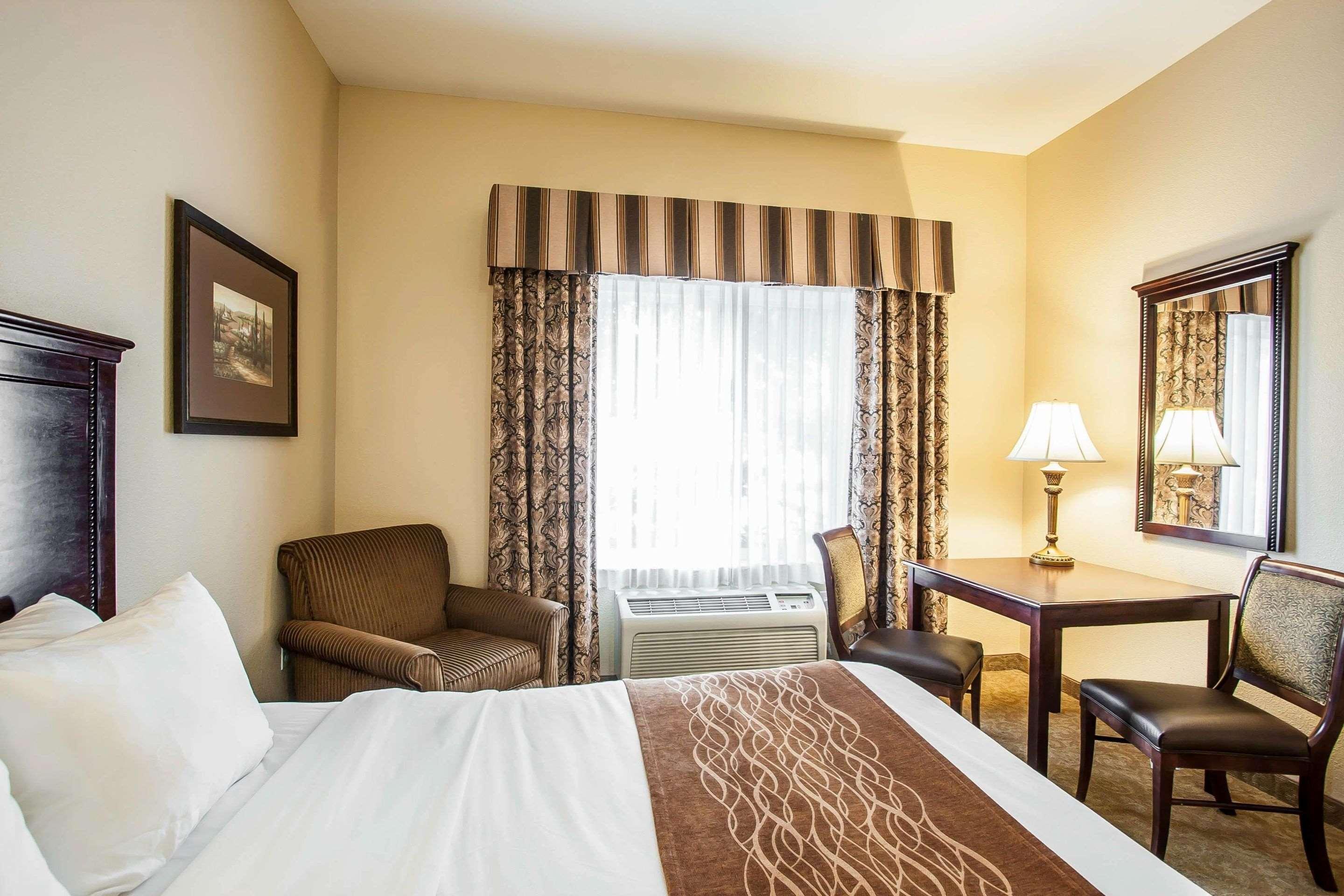 Comfort Inn & Suites Mcminnville Wine Country Exteriér fotografie