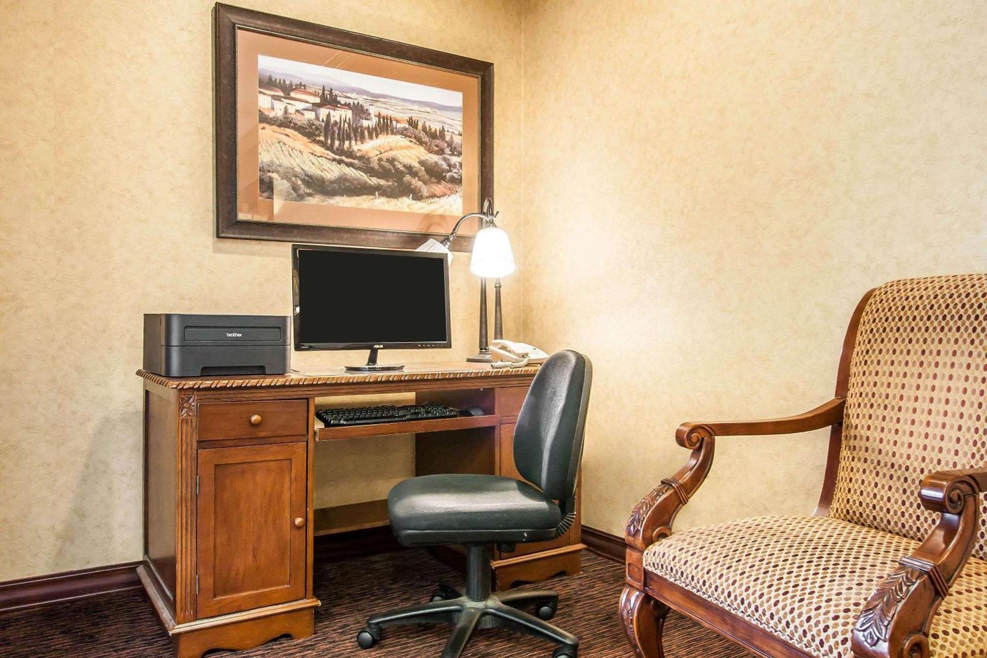 Comfort Inn & Suites Mcminnville Wine Country Exteriér fotografie